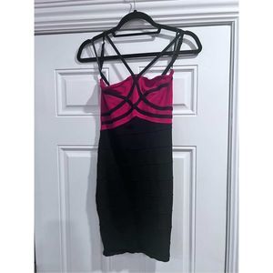 Bebe - body con - strappy - bandage dress